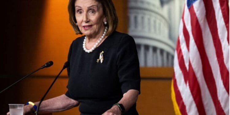 Nancy Pelosi prend son baton de pèlerin, entamant une tournée en Asie