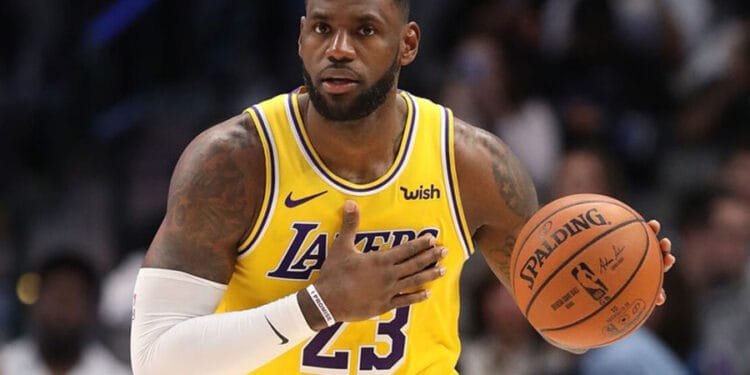 LeBron James prolonge son aventure avec Lakers, devient le basketteur le mieux payé de l’histoire