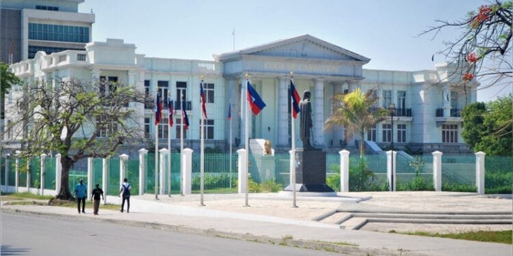 Haïti : les magistrats non certifiés interdits de prendre siège