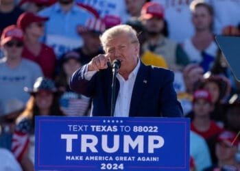 Choc en Amérique ! Donald Trump inculpé par la justice des États-Unis