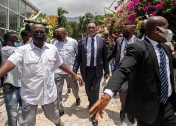 France : comme un oiseau migrateur, Ariel Henry multiplie les voyages