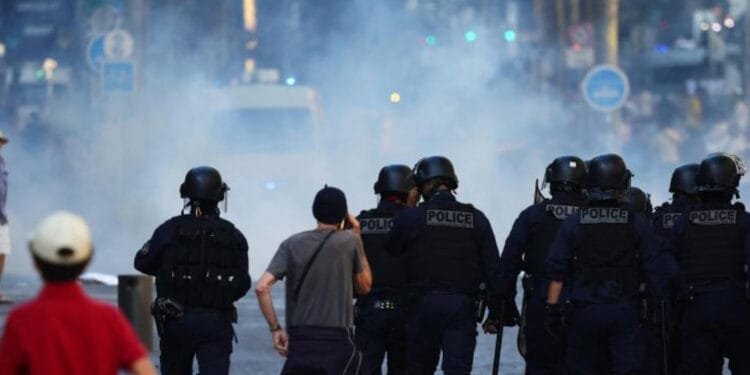 Manifestations en France : les dégâts subis par les entreprises s’élèvent à un milliard d’euros