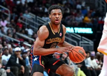 Victime d’un arrêt cardiaque, Bronny James, fils de LeBron James, hospitalisé
