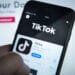 New York interdit TikTok sur les appareils fournis par le gouvernement