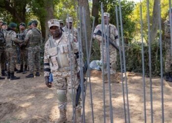 La frontière de Dajabòn fermée, des militaires dominicains prennent position