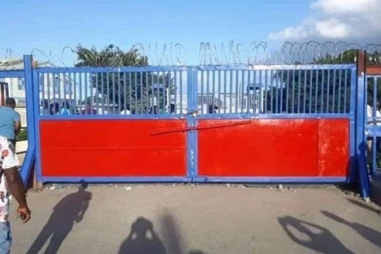 Les Haïtiens gardent la frontière fermée, les autorités dominicaines s’en plaignent
