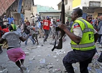 Des vendeurs de Pétion-Ville dénoncent des violences policières et appellent le Maire à réagir