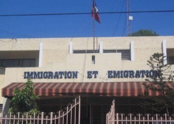 La DIE donne la priorité aux demandes de passeport en provenance de la République dominicaine