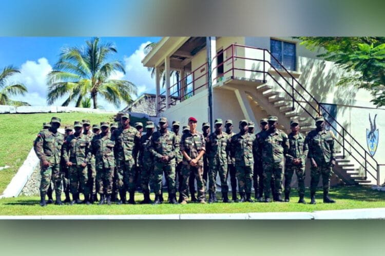 Les Vingt Cinq Soldats Haïtiens Formés En Martinique Rentrent Chez Eux
