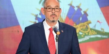 Alix Didier Fils-Aimé seul à bord : les États-Unis saluent un transfert de pouvoir pacifique