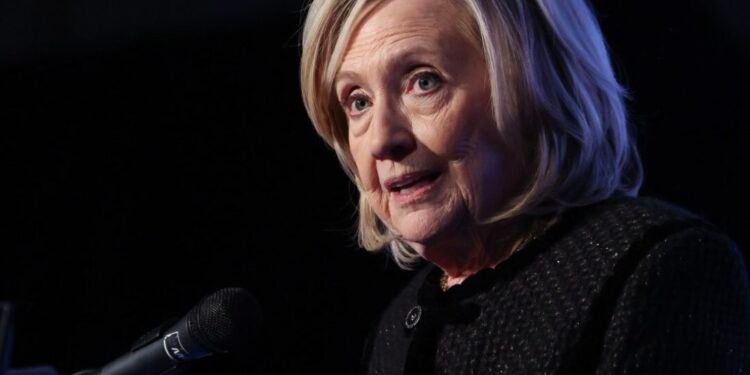 Affaire Epstein : Hillary Clinton réclame l’audition de Donald Trump