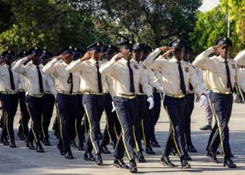 Haïti: le programme P4000+ renforce les rangs de la PNH, sans dissiper les inquiétudes de la population